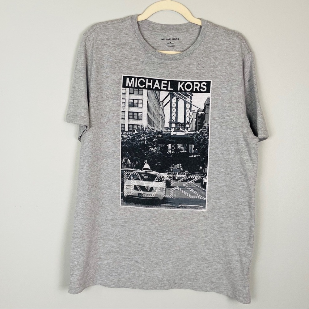 Michael kors T-shirt size medium